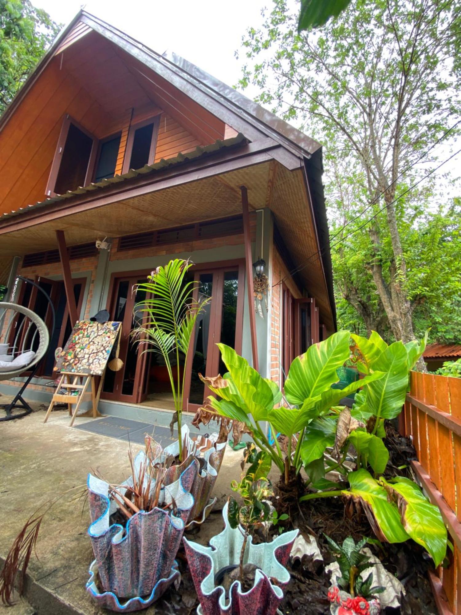 Jungle House At Yanui Beach In Rawai Phuket Exterior foto